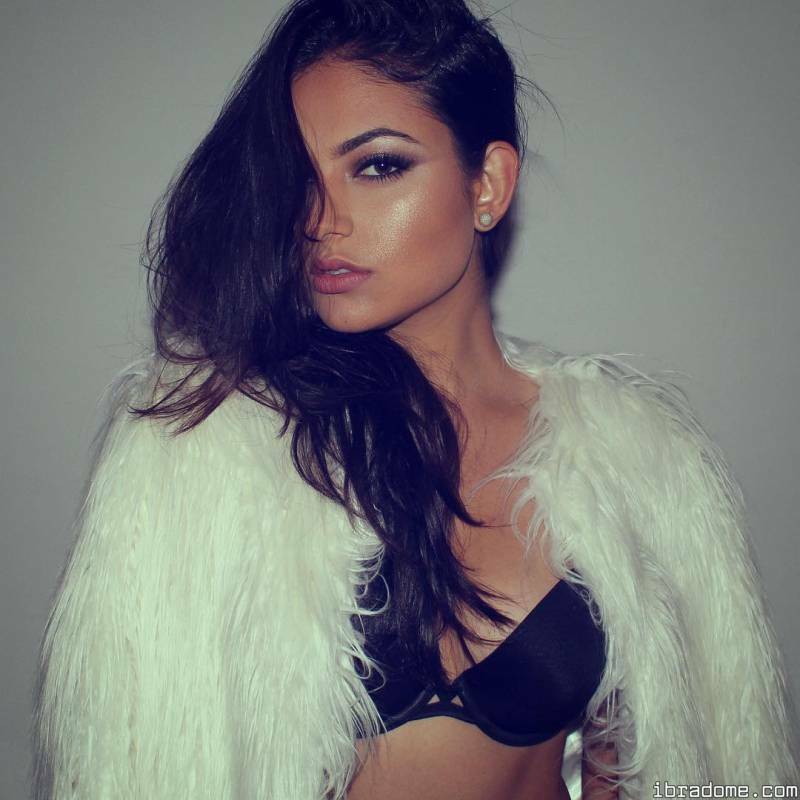 Inanna Sarkis Sexy Photos - #18