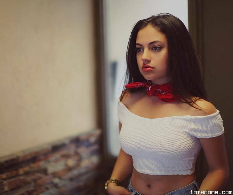 Inanna Sarkis Sexy Photos - #15