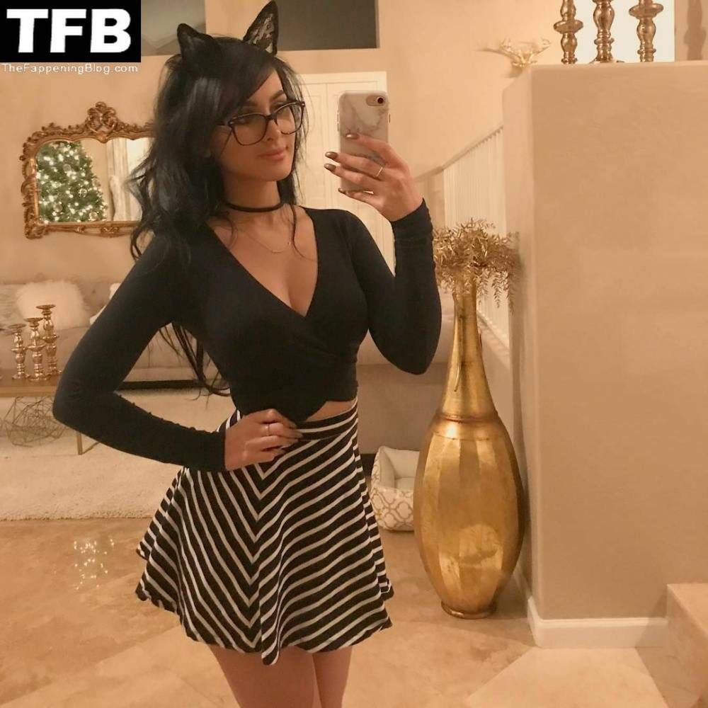 Alia Lia Sheles (SSSniperWolf) Sexy Collection - #3