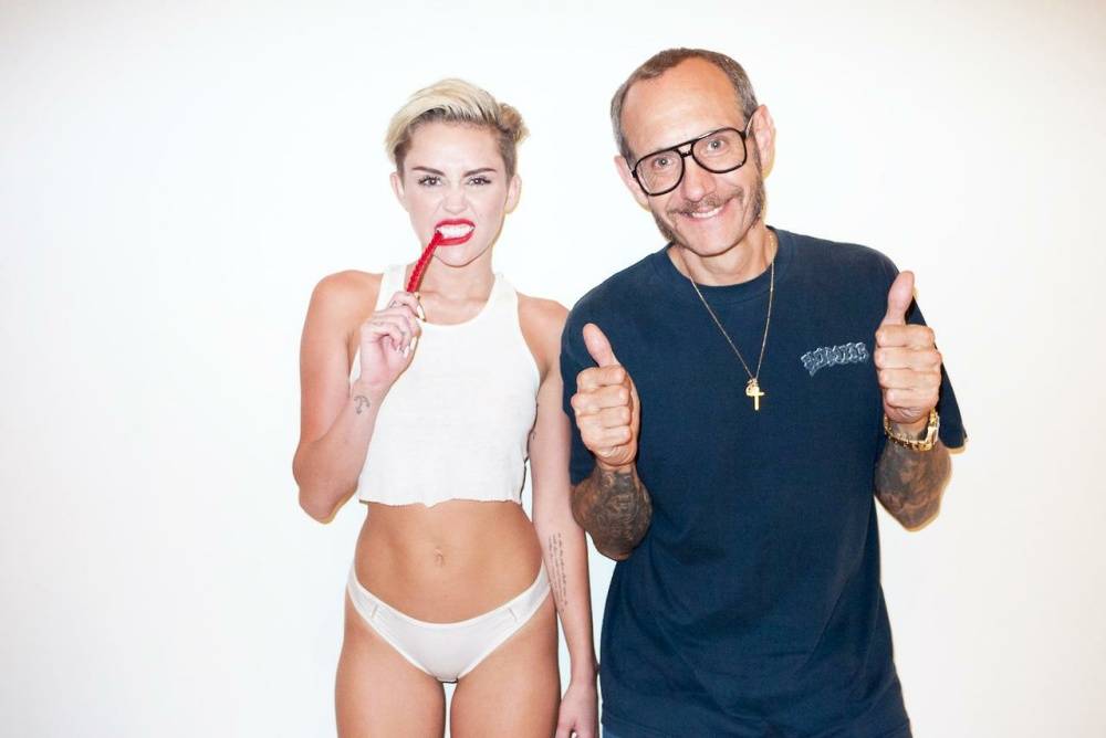 Miley Cyrus See-Through Panties BTS Set Leaked - #19