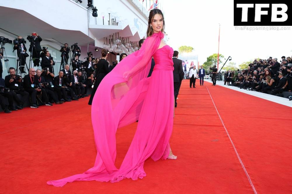 Alessandra Ambrosio Looks Stunning at the 79th Venice International Film Festival - #24