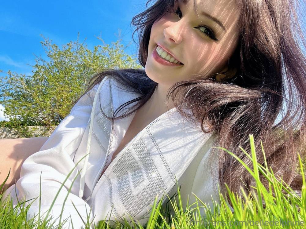 Belle Delphine Naked In The Garden Onlyfans Set Leaked - #12