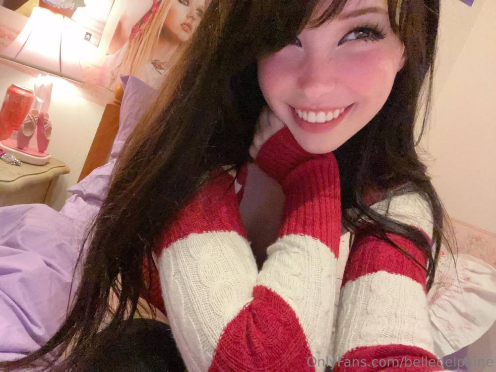 Belle Delphine Nude Casual Bedroom Selfies Onlyfans Set Leaked - #2