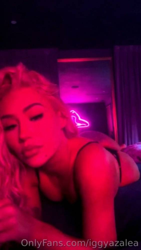 Iggy Azalea Sexy Lingerie Tease Onlyfans Video Leaked - #11