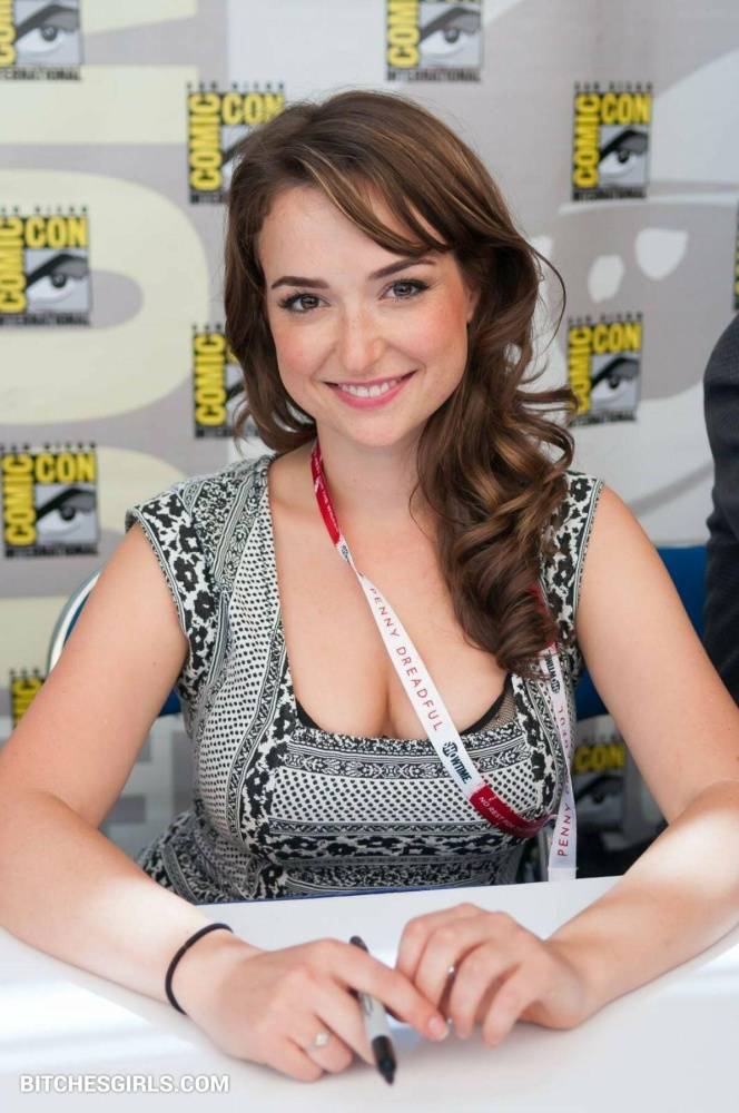 Milana Vayntrub Nude Thicc - Milana Nude Videos Celebrities - #7