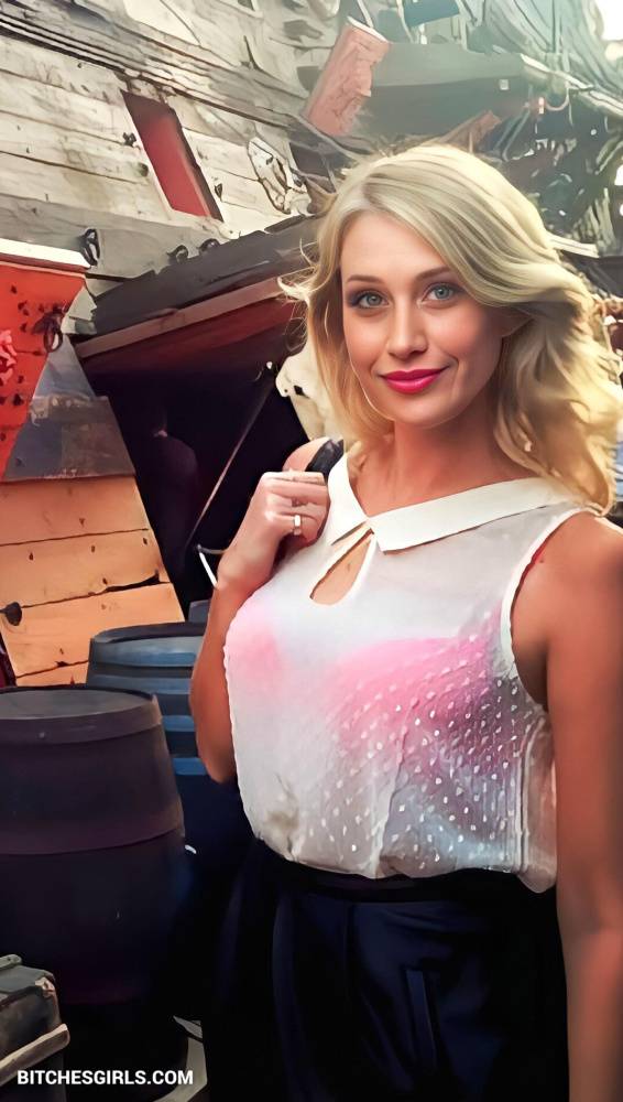 Maude Garrett Youtube Sexy Influencer - Maude - #11