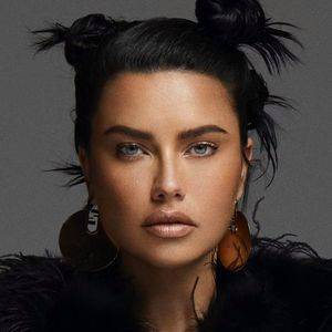 Adriana Lima / AdrianaLima / adrivainilla Nude Leaks - #1