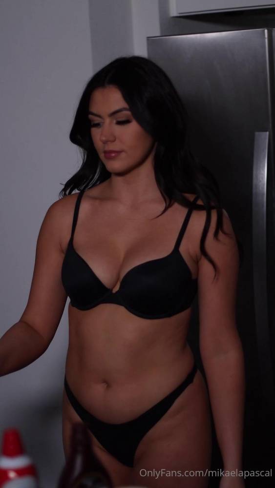 Mikaela Pascal Midnight Snack PPV Onlyfans Set Leaked - #11