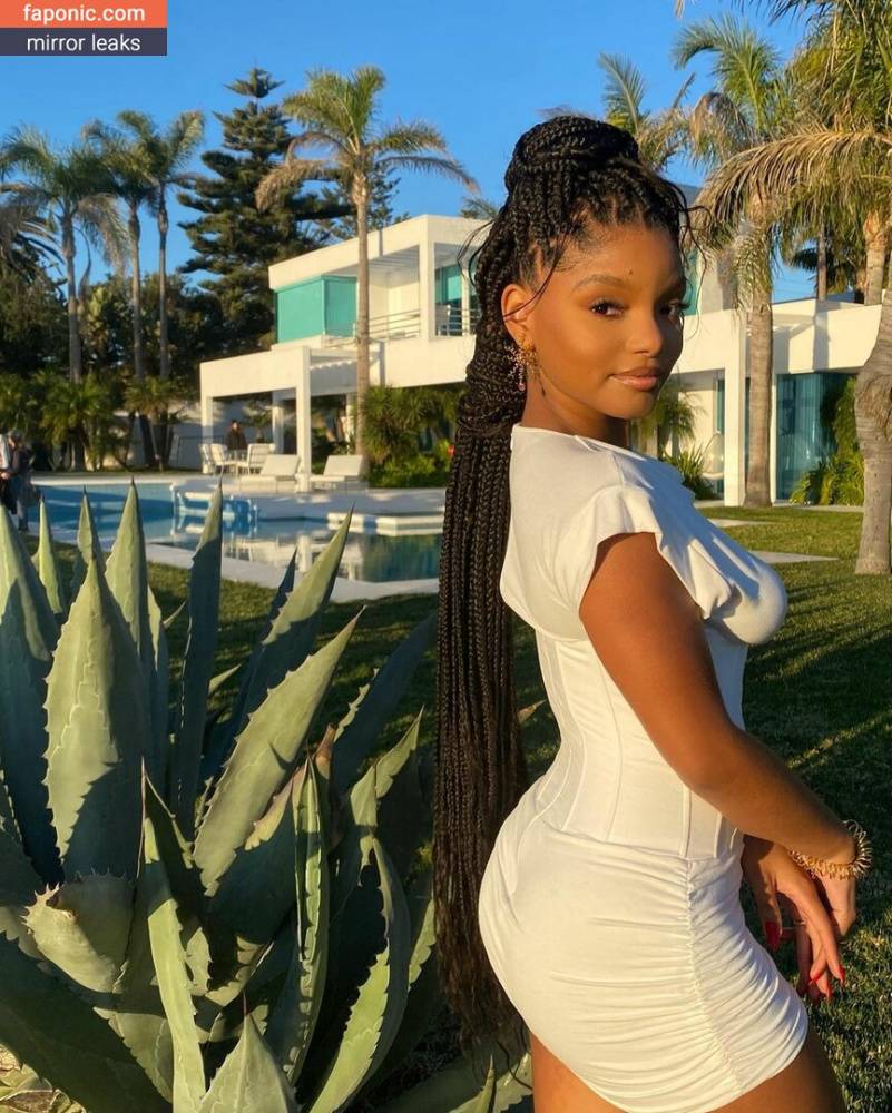 Halle Bailey aka HalleBailey aka Little Mermaid aka chloebaileyyy Nude Leaks OnlyFans - #3