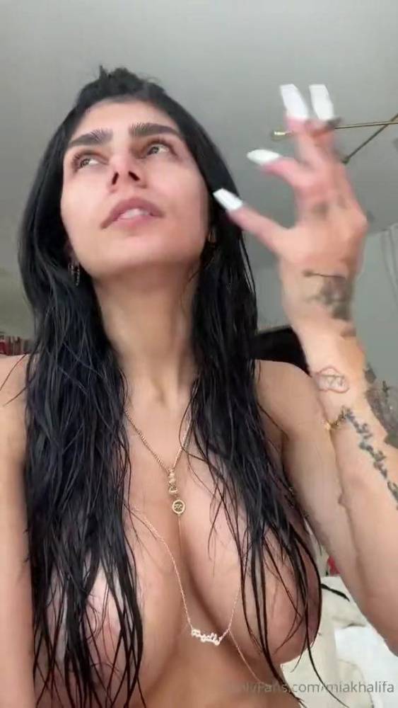 Mia Khalifa Nude Topless Livestream OnlyFans Video Leaked - #10