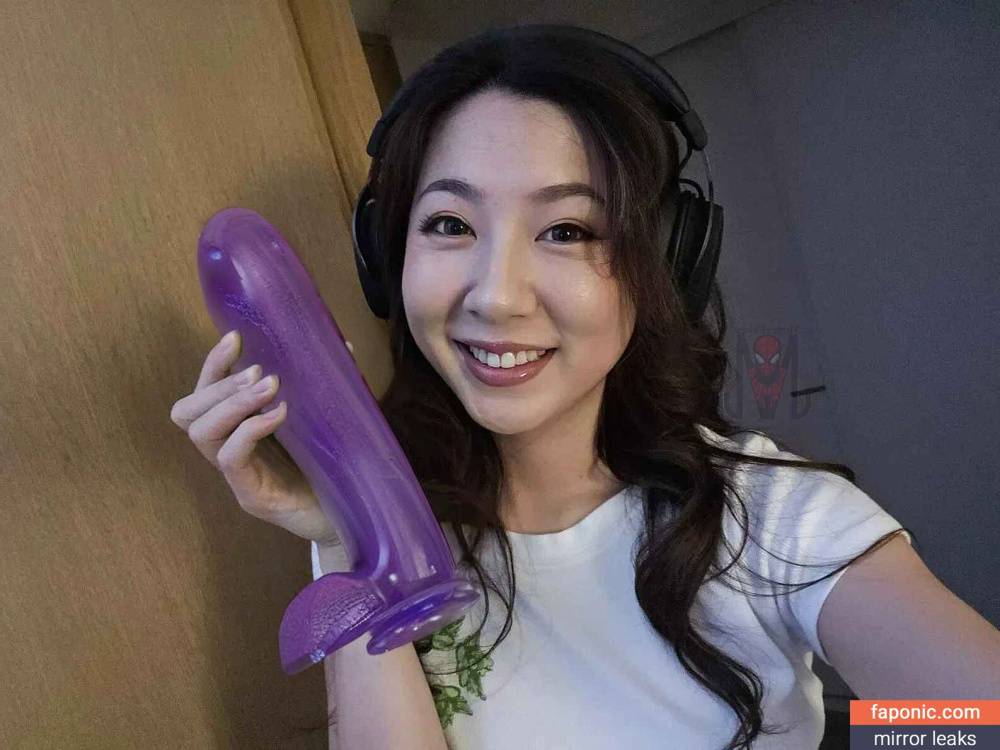 Fuslie aka Leslie Nude Leaks - #6