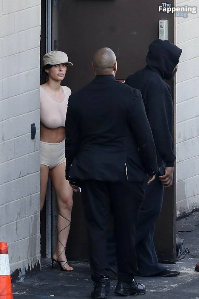 Bianca Censori Shows Off Her Nude Boobs in LA (78 Photos) - #9