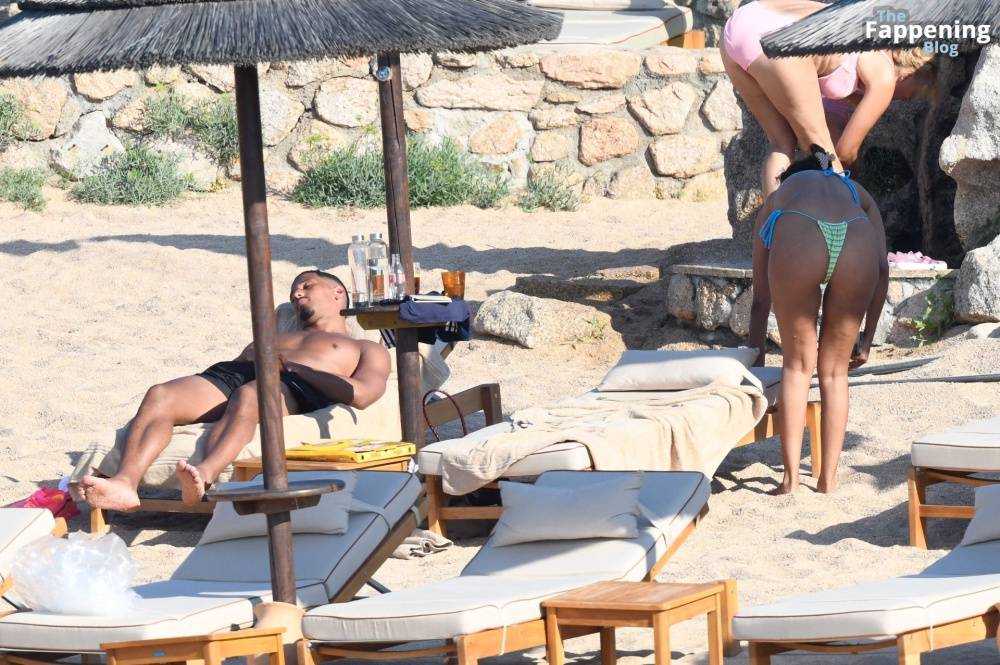 Sandra Shehab & William Saliba Take a Break in Sardinia (66 Photos) - #12