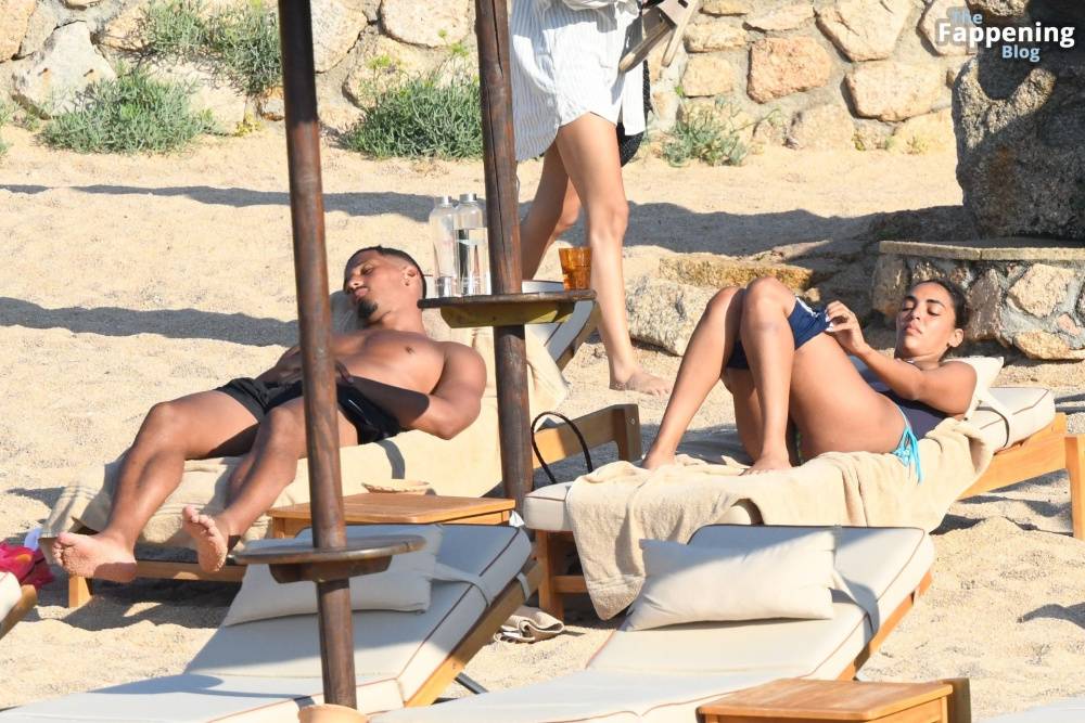 Sandra Shehab & William Saliba Take a Break in Sardinia (66 Photos) - #27