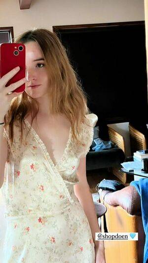 Kaitlyn Dever / KaitlynDever Nude Leaks - Fapello - #19