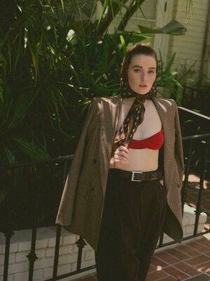 Kaitlyn Dever / KaitlynDever Nude Leaks - Fapello - #12