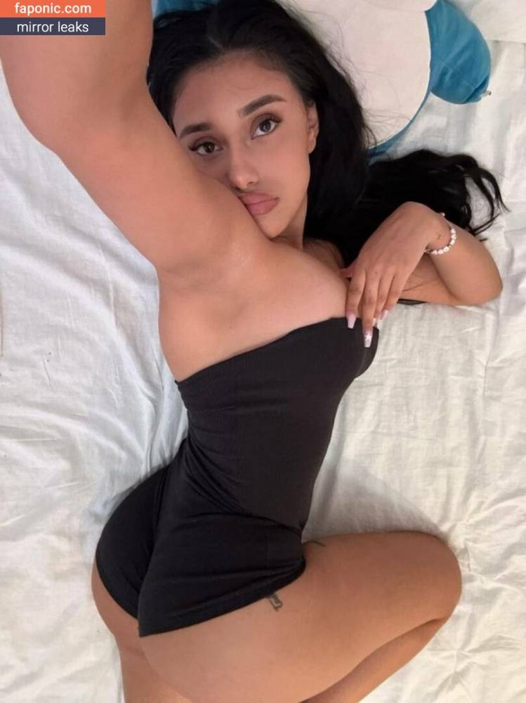 Laconejaaa Yamillca aka laconejaaa aka yamillca Nude Leaks OnlyFans - #6