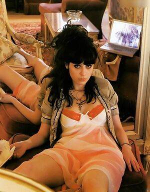 Zooey Deschanel / zooeydeschanel Nude Leaks - Fapello - #4