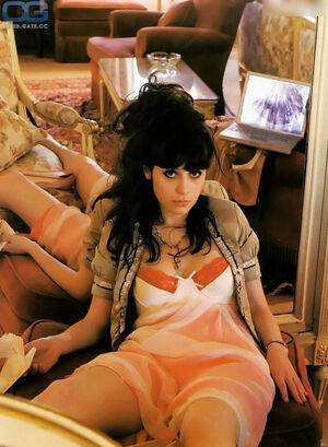 Zooey Deschanel / zooeydeschanel Nude Leaks - Fapello - #6