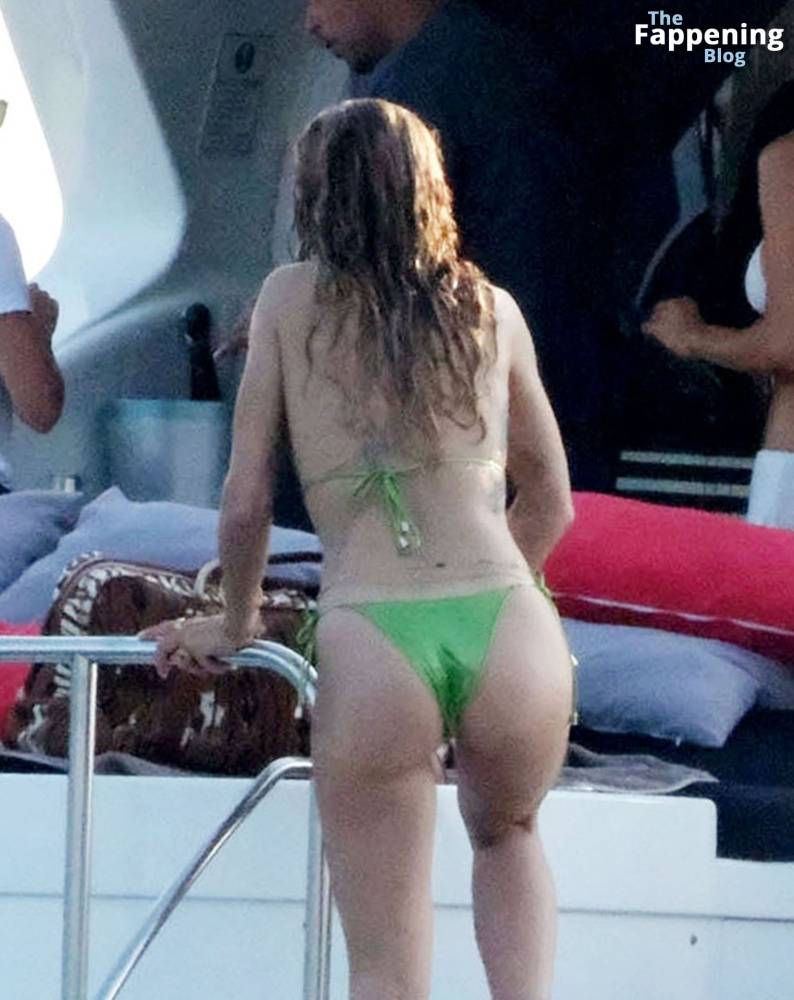 Rita Ora Displays Her Sexy Tits & Butt in a Green Bikini (65 Photos) - #12