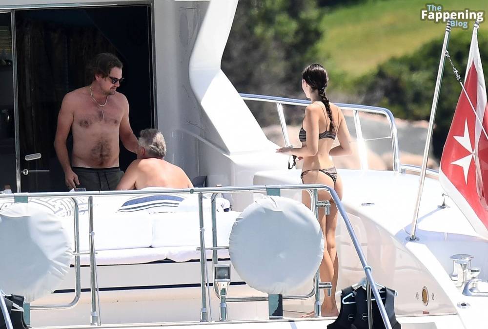 Vittoria Ceretti & Leonardo Di Caprio Soak Up the Sun in Sardinia (133 Photos) - #18