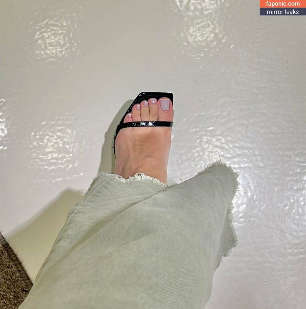 Califeet aka Caliupe aka Caliupe_feet aka Caliupefeet aka calis.feet Nude Leaks OnlyFans - #main