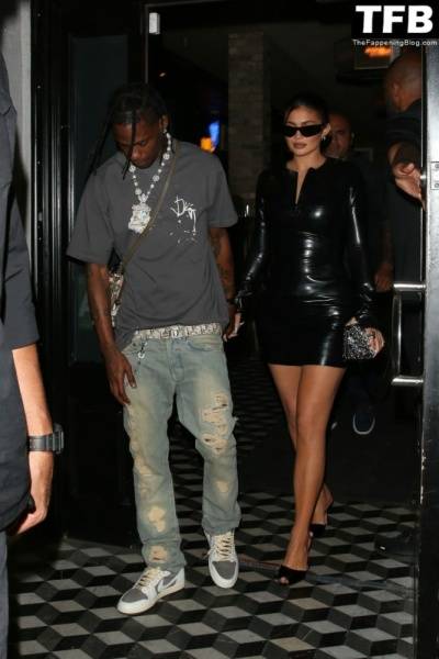 Kylie Jenner & Travis Scott Dine Out with James Harden at Celeb Hotspot Crag 19s in WeHo on solefans.net