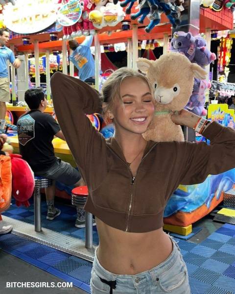 Jordyn Jones Celeb Leaked Tits - Latest Ass Photos on solefans.net