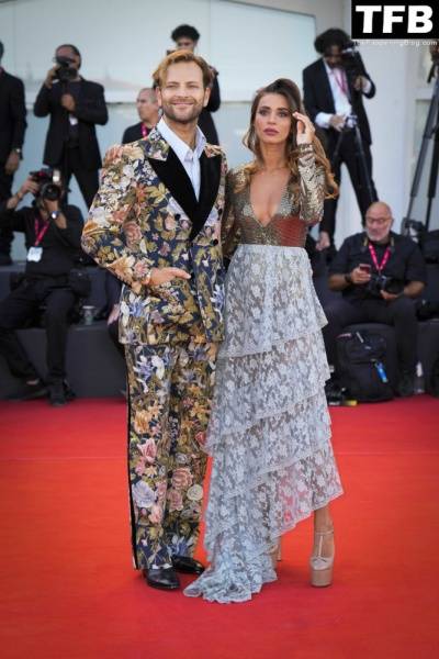 Irene Forti Flaunts Her Sexy Tits at the 79th Venice International Film Festival on solefans.net