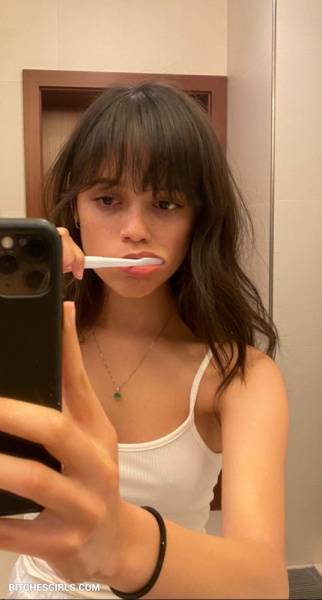 Jenna Ortega Nude - Jenna Leaked Nude Pics on solefans.net