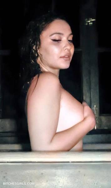 Stella Hudgens - Stellahudgens Onlyfans Leaked Nude Photo on solefans.net