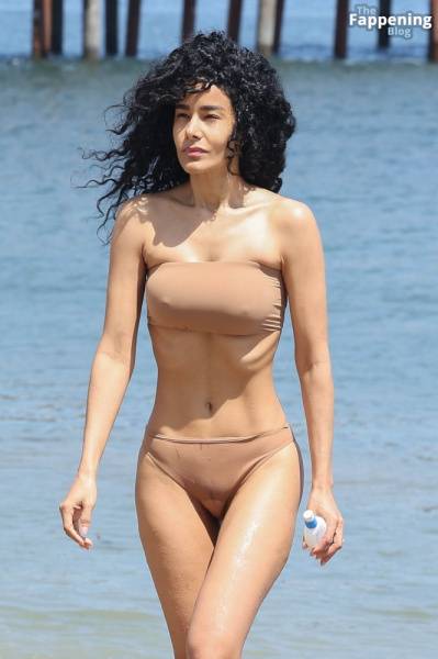 Massiel Taveras Stuns in a Bikini on the Beach in Malibu (48 Photos) - France - Dominica - city Malibu on solefans.net