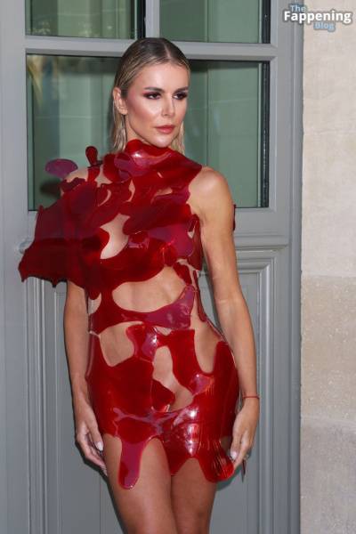 Águeda López Stuns in a Red Dress in Paris (16 Photos) - city Paris on solefans.net