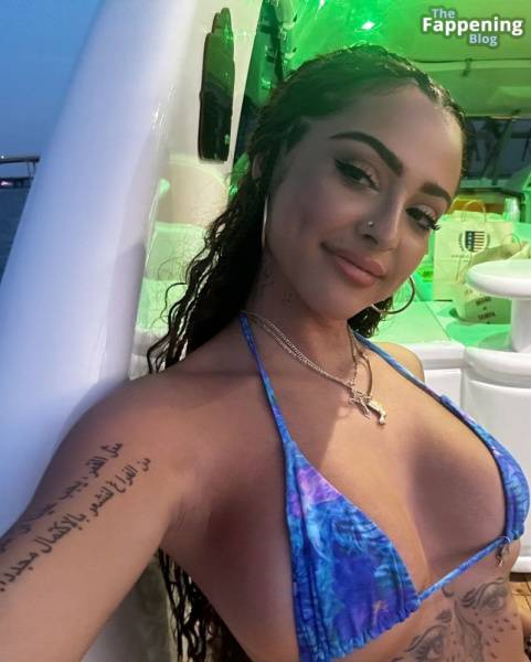 Malu Trevejo Displays Her Sexy Boobs in a Bikini (8 Photos) on solefans.net