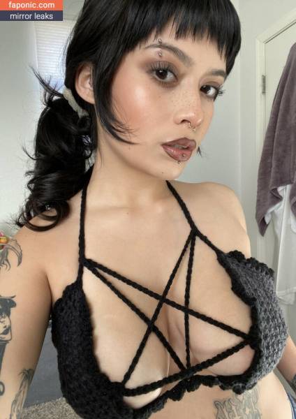 Nydia Gonzalez aka capangel444 aka idroppedmyblunt aka nydiarubyg Nude Leaks OnlyFans on solefans.net