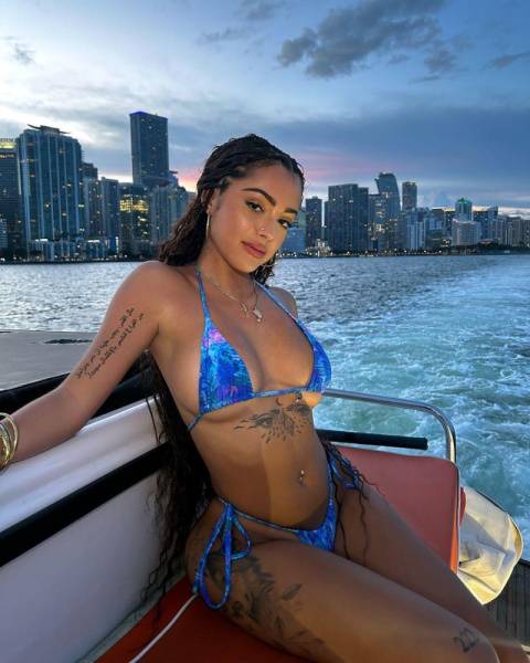 Malu Trevejo Sexy Bikini Boat Onlyfans Set Leaked on solefans.net