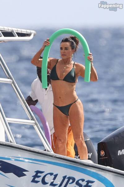 Kyle Richards, Erika Jayne & Dorit Kemsley Enjoy Their Ocean Swim in St Lucia (92 Photos) on solefans.net