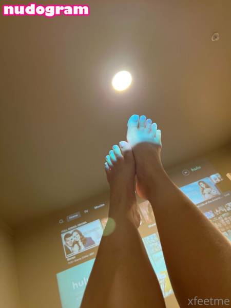 Xfeetme / xfeetme Nude Leaks OnlyFans - TheFap on solefans.net