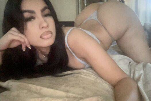 Kryystalcx / kryystal21 Leaked Nude OnlyFans on solefans.net